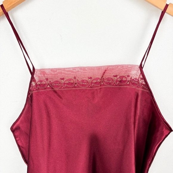 Jaclyn Smith Vintage Y2K Burgundy Paisley Embroidered Satin Slip Dress Sz XL - Picture 3 of 6